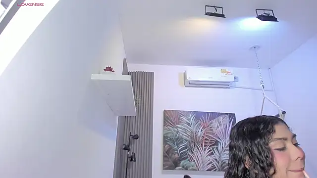 emma alice  online show from 23, 10, 2025