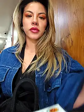 Karen San Miguel online show from 26, 10, 2025