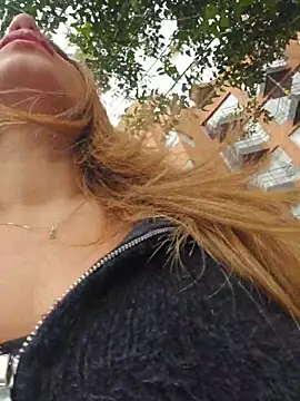 Karen San Miguel online show from 5, 4, 2026