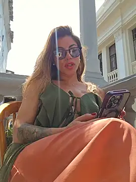 Karen San Miguel online show from 10, 4, 2026