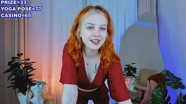 Snapshot of OkiMie chatting on 5, 1, 2025 OkiMie online show from 5, 1, 2025
