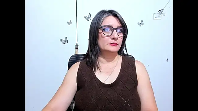 Amie Adams82  online show from 21, 7, 2026