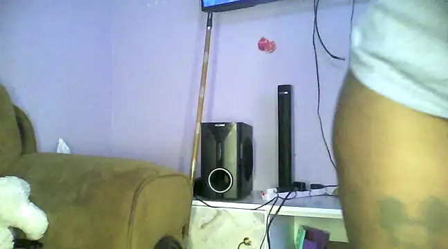 Nish Darling  online show from 7, 3, 2025