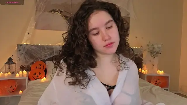 Ariella Sol online show from 30, 10, 2025