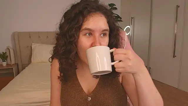 Ariella Sol online show from 18, 2, 2026