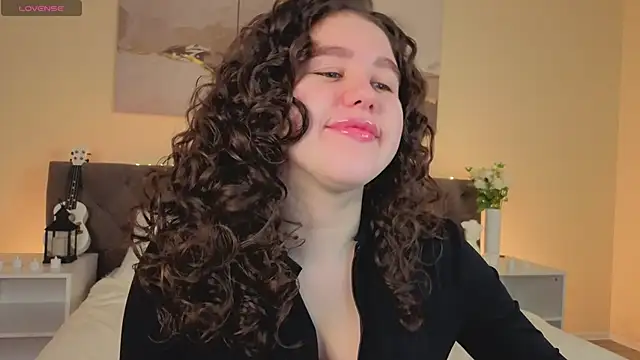 Ariella Sol online show from 14, 11, 2025