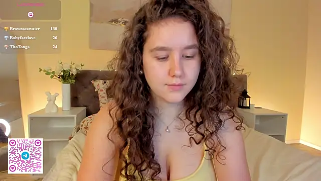 Snapshot of Ariella_Sol chatting on 31, 5, 2026 Ariella Sol online show from 31, 5, 2026
