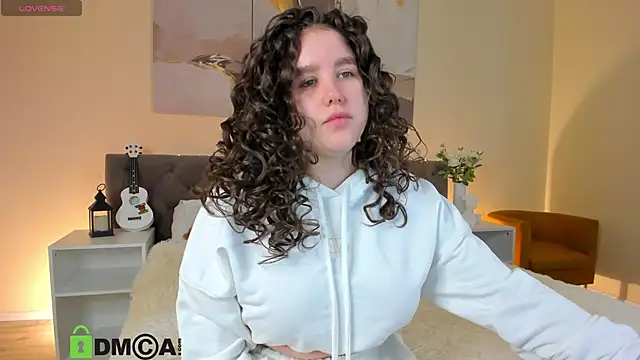 Ariella Sol online show from 9, 10, 2025