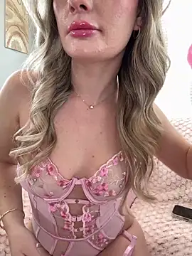 LoveShae  online show from 27, 3, 2026