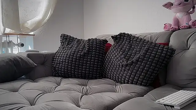 iam valentinadoll online show from 8, 4, 2026