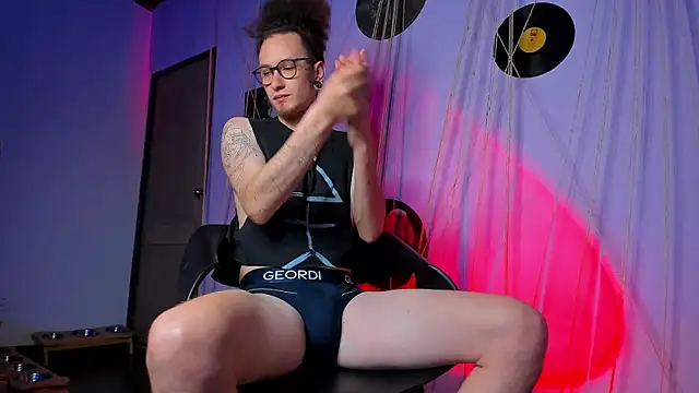 MrShaggy online show from 19, 2, 2025