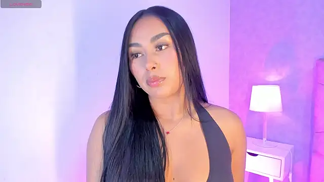 Snapshot of Cameliaa_Smiith chatting on 2, 5, 2026 Cameliaa Smiith online show from 2, 5, 2026