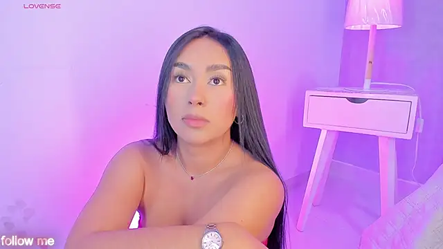 Snapshot of Cameliaa_Smiith chatting on 25, 10, 2025 Cameliaa Smiith online show from 25, 10, 2025