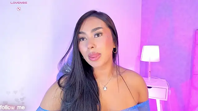 Cameliaa Smiith online show from 11, 4, 2026