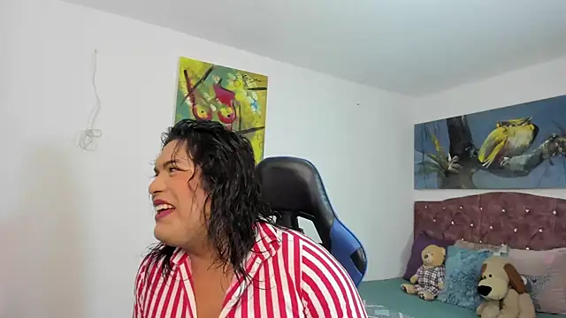 Margoth Montilla online show from 26, 11, 2025