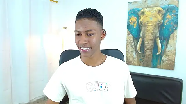 maiki18  online show from 11, 11, 2025