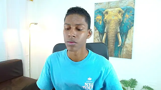 maiki18  online show from 23, 10, 2025