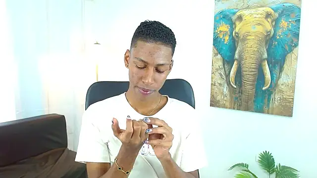 maiki18  online show from 22, 12, 2025