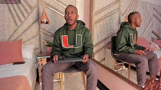 JamesParck online show from 15, 3, 2025