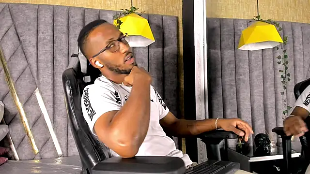 JamesParck online show from 17, 4, 2026