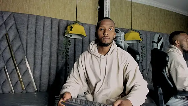 JamesParck online show from 21, 4, 2026