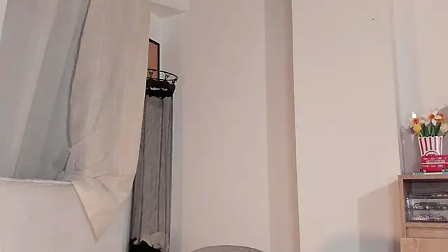 uglycoyote18 online show from 3, 12, 2024