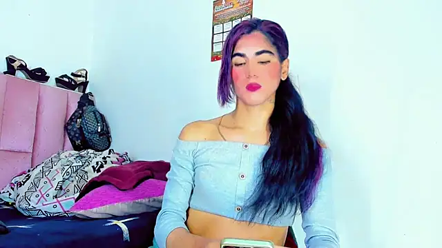Snapshot of hannabigdirty chatting on 7, 3, 2025 hannabigdirty online show from 7, 3, 2025