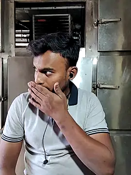 Snapshot of rayhan085 chatting on 10, 3, 2025 rayhan085 online show from 10, 3, 2025