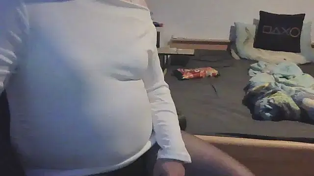 ShyBoy1982 online show from 25, 4, 2026