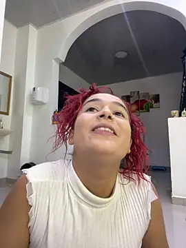 Snapshot of Ari_Baker chatting on 30, 9, 2025 Ari Baker online show from 30, 9, 2025