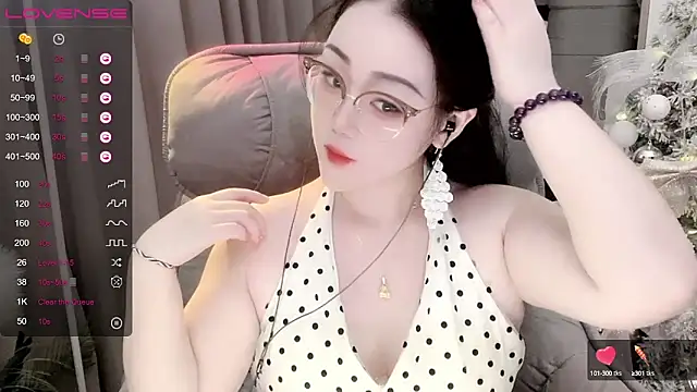 Monica-888 online show from 3, 10, 2025