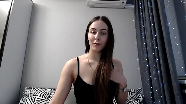 Snapshot of SierraSky_ chatting on 22, 2, 2025 SierraSky online show from 22, 2, 2025