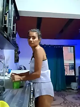 Leslly  online show from 28, 11, 2025