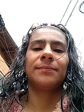 Snapshot of Leslly_ chatting on 20, 9, 2025 Leslly online show from 20, 9, 2025