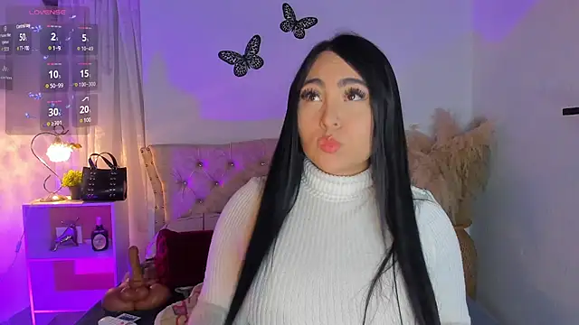 Sarahballiston  online show from 3, 12, 2025