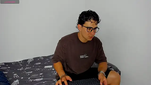 owengray2n online show from 11, 1, 2026