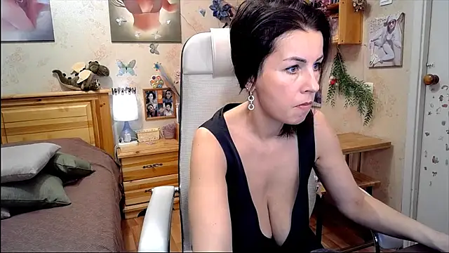 Kendra Mom online show from 6, 2, 2026