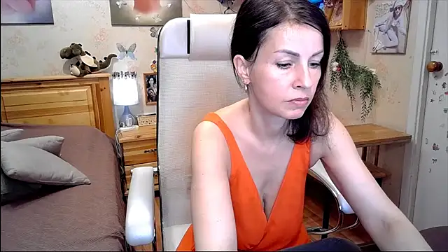Snapshot of Kendra_Mom chatting on 18, 5, 2026 Kendra Mom online show from 18, 5, 2026