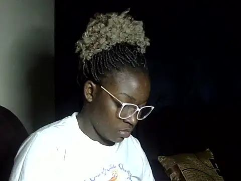 Sexy racy rebel  online show from 17, 12, 2025