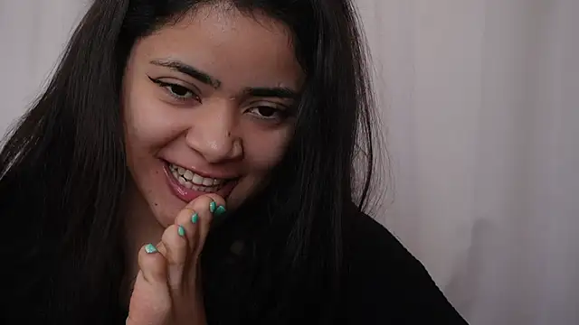 Feetgirl01 online show from 5, 1, 2025