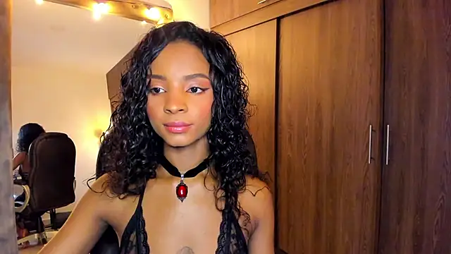 Snapshot of alikahouston4 chatting on 15, 10, 2025 alikahouston4 online show from 15, 10, 2025