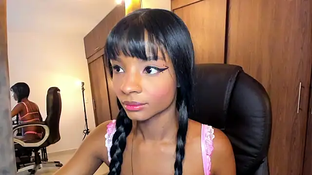 Snapshot of alikahouston4 chatting on 10, 2, 2025 alikahouston4 online show from 10, 2, 2025