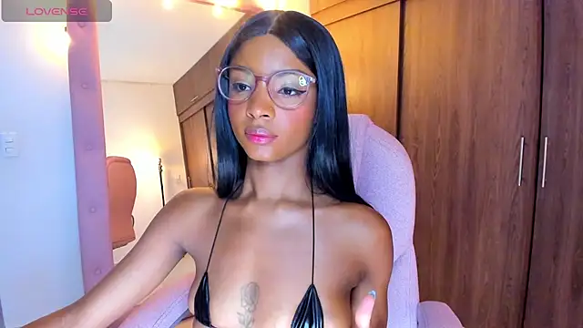 Snapshot of alikahouston4 chatting on 31, 5, 2026 alikahouston4 online show from 31, 5, 2026