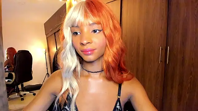 Snapshot of alikahouston4 chatting on 22, 9, 2025 alikahouston4 online show from 22, 9, 2025