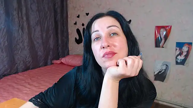 JillStevens online show from 14, 11, 2025