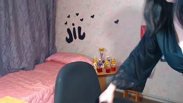 JillStevens online show from 19, 10, 2025