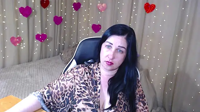 Snapshot of JillStevens chatting on 5, 5, 2026 JillStevens online show from 5, 5, 2026