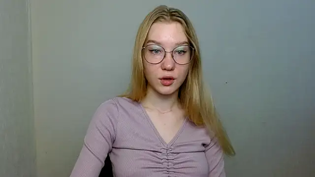 cindi hot online show from 15, 11, 2025