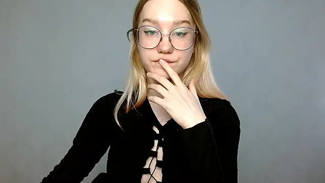 cindi hot online show from 18, 2, 2025