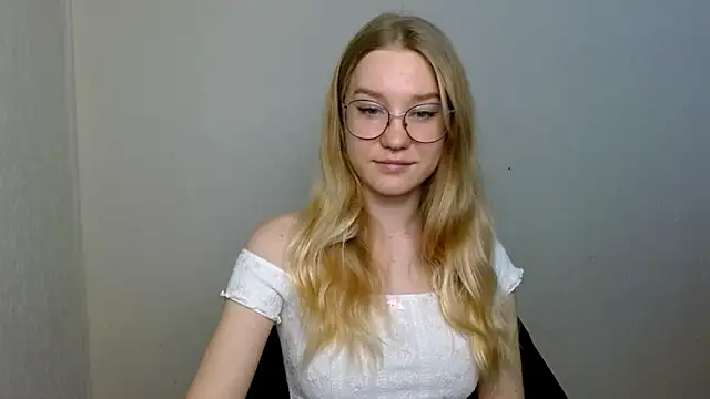 cindi hot online show from 24, 11, 2025